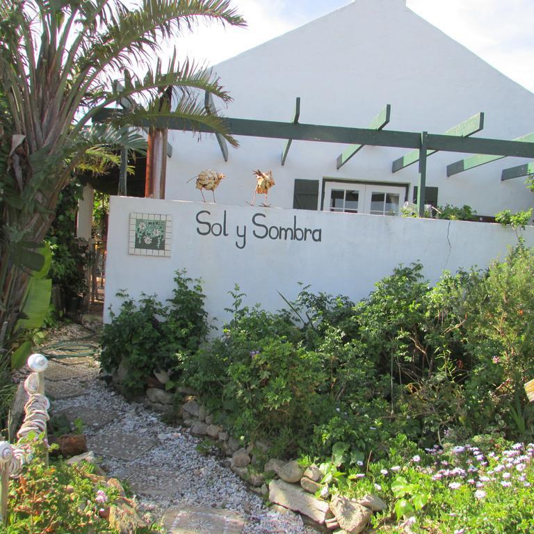 Sol Y Sombra Lägenhet Bettyʼs Bay Exteriör bild